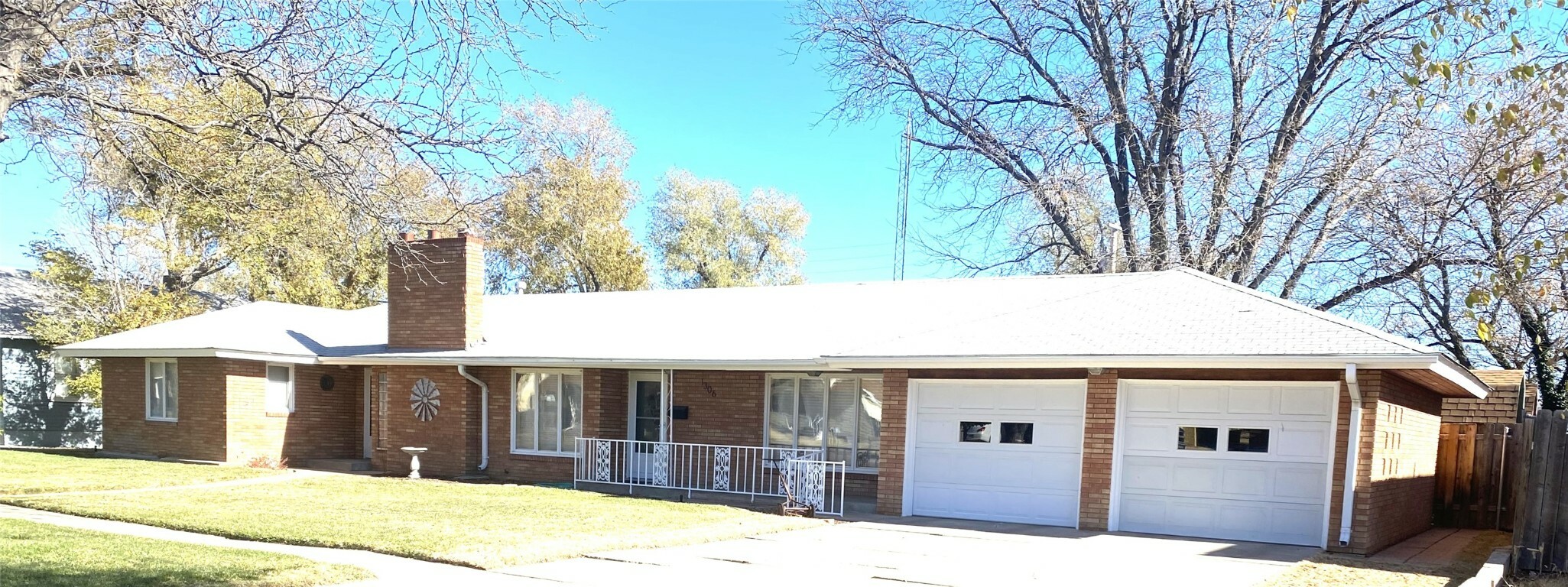 Property Photo:  1306 N Main Street  KS 67846 