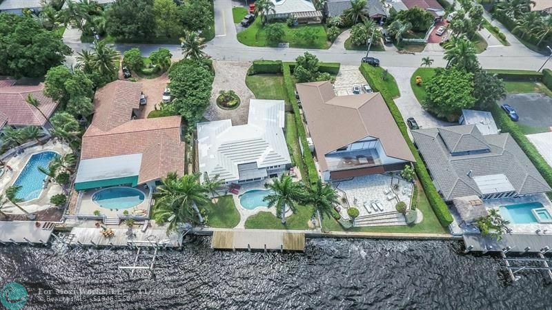 Property Photo:  412 SE 28th Ave  FL 33062 