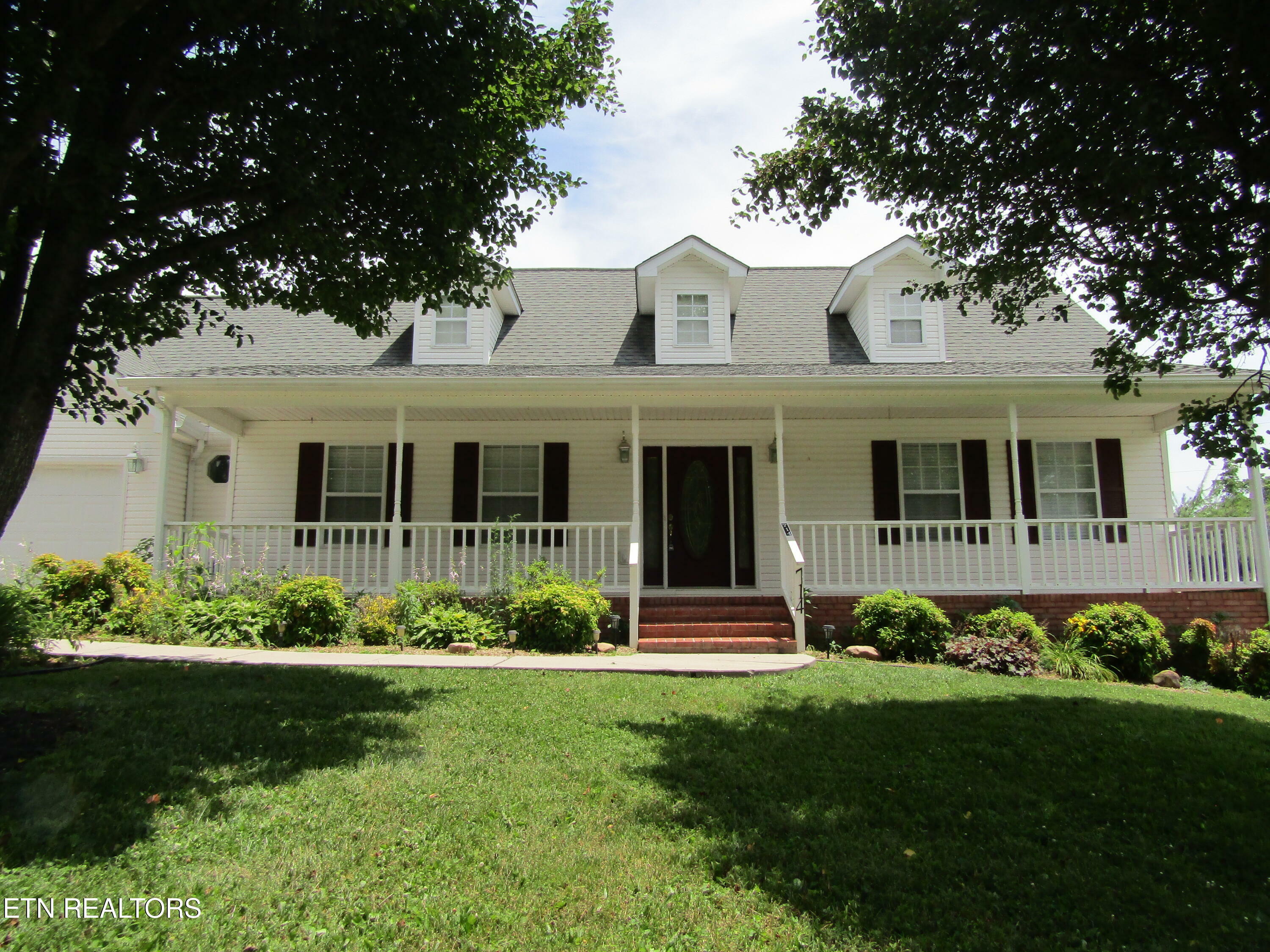 Property Photo:  714 Fifth Ave  TN 37825 