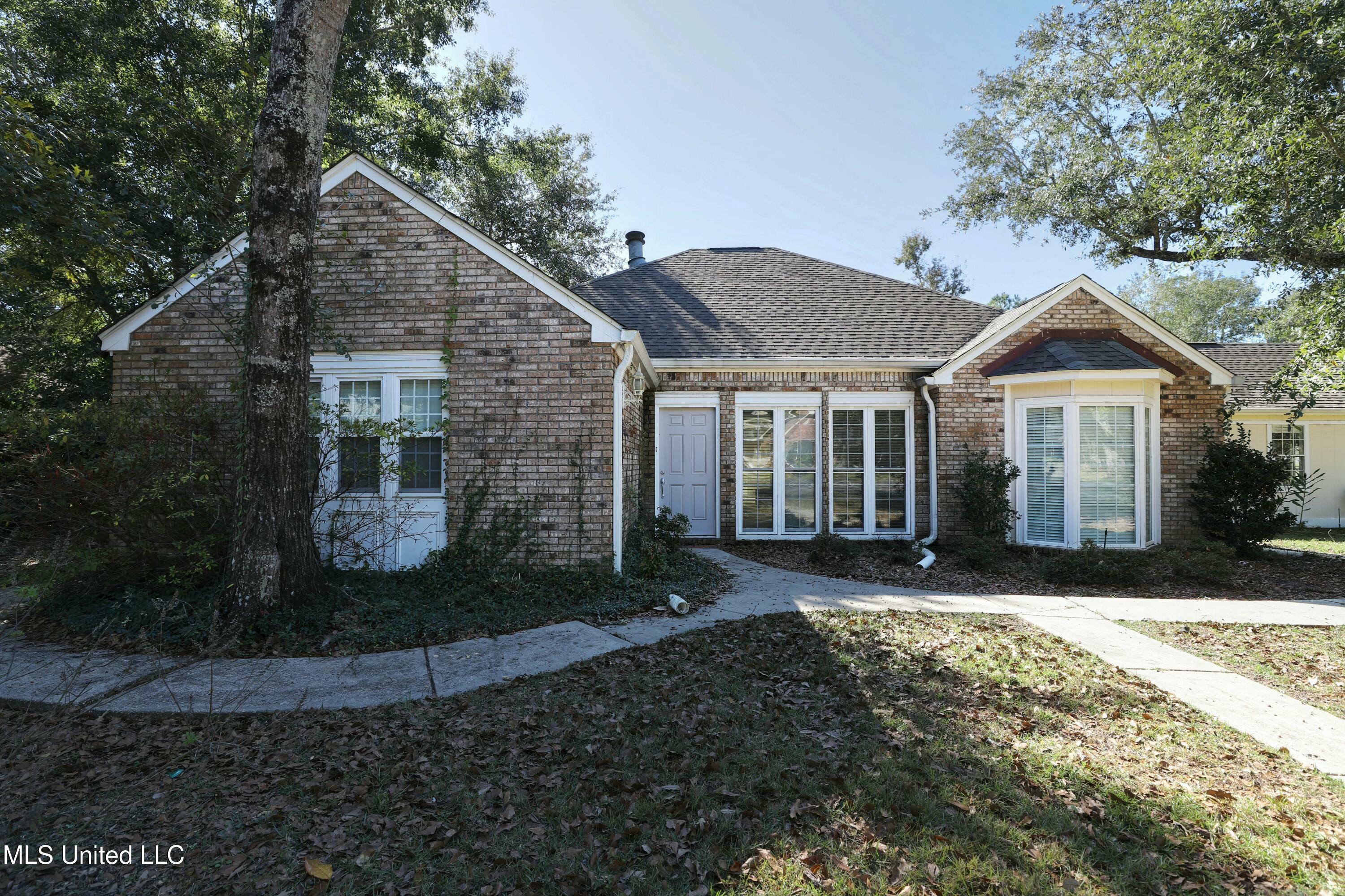 Property Photo:  63720 N Diamondhead Drive  MS 39525 