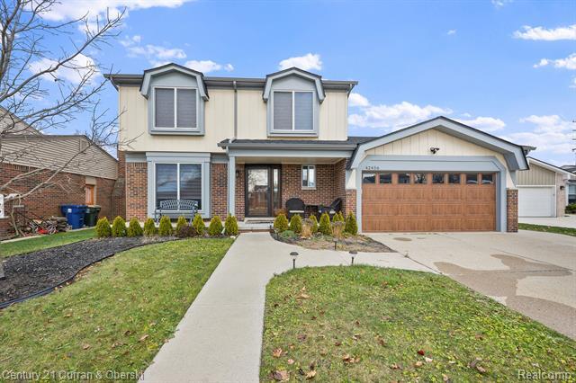 Property Photo: 42456 Castle MI 48188