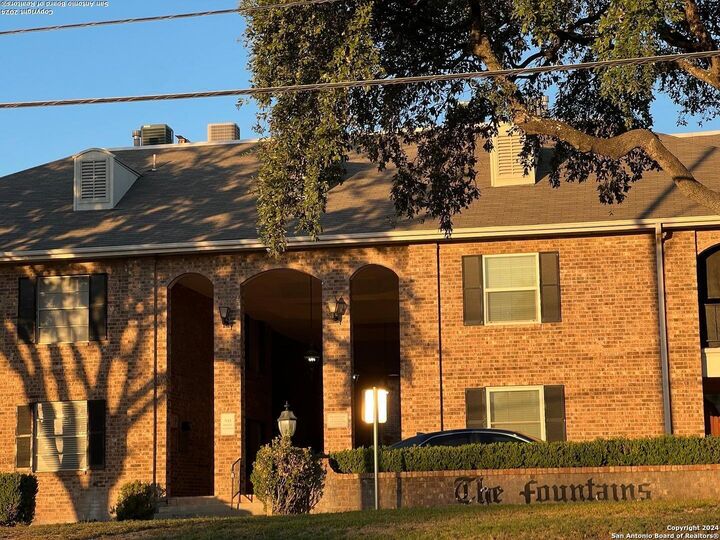 Property Photo: 1819 Babcock Rd 116A TX 78229