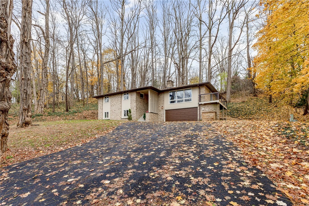 Property Photo:  8 Broken Hill Road  NY 14534 