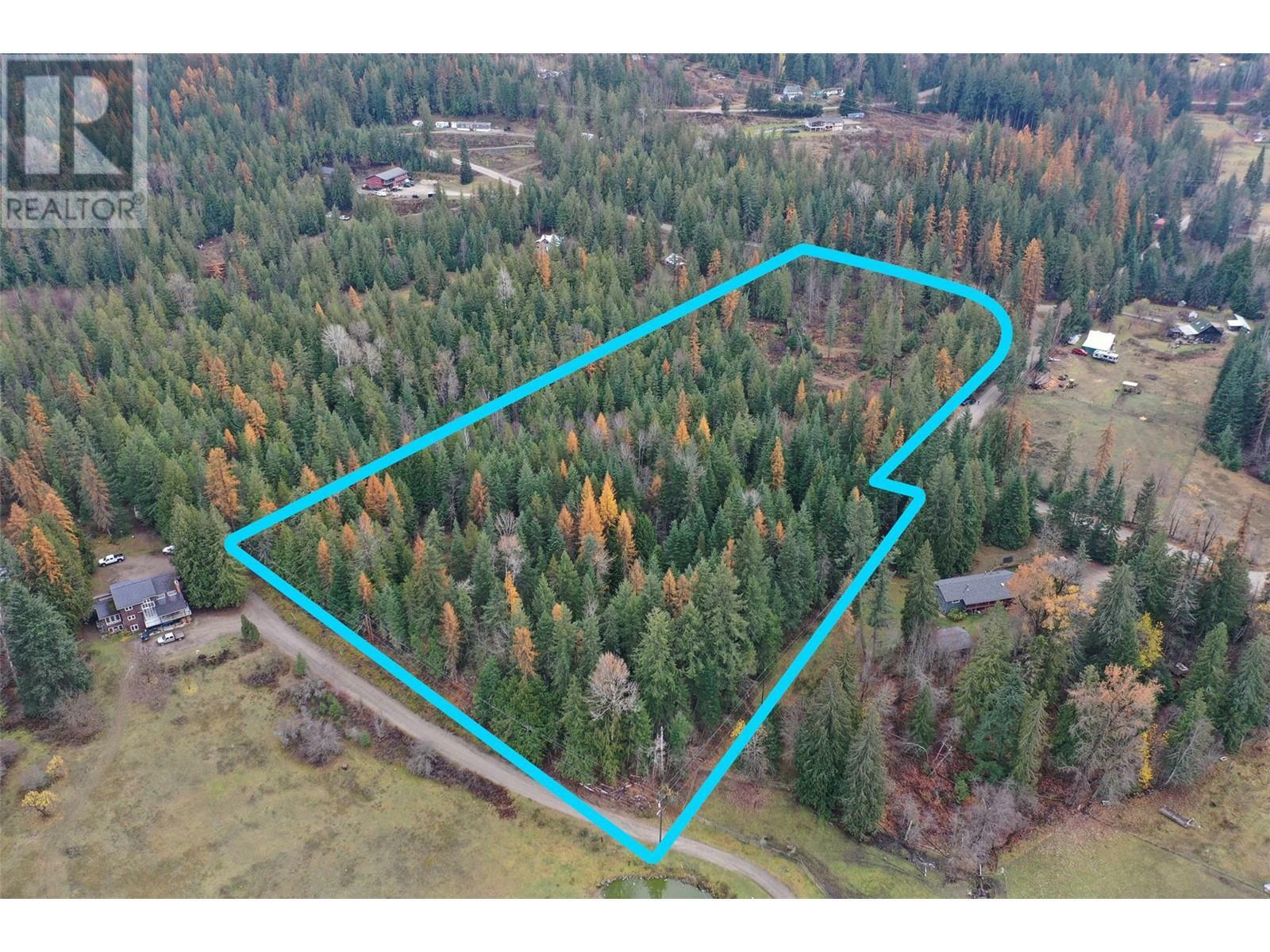 Photo de la propriété:  4124 Kays Road  BC V1L 6V9 