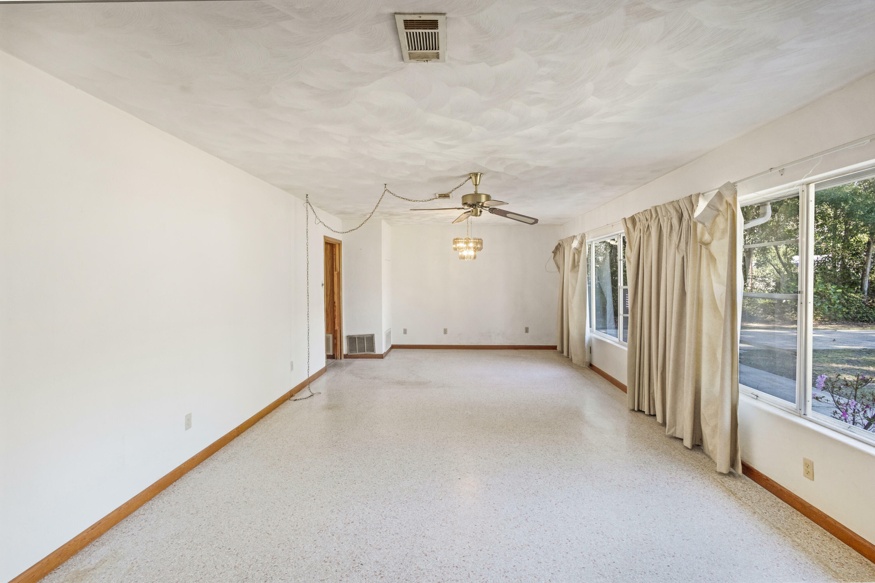 Property Photo:  12 Hickory Avenue  FL 32579 