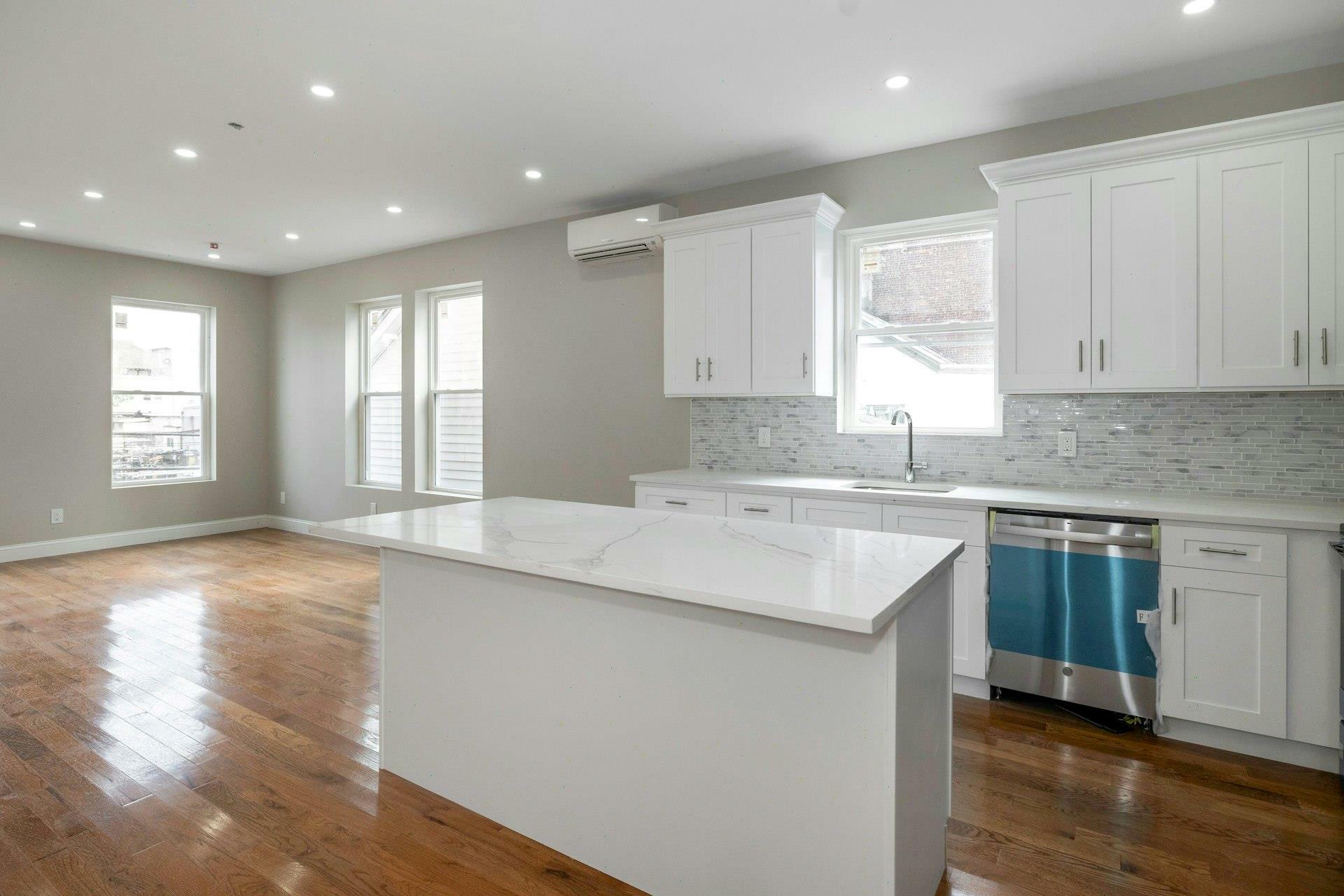 Property Photo:  14 Clinton Street 2  NY 10591 