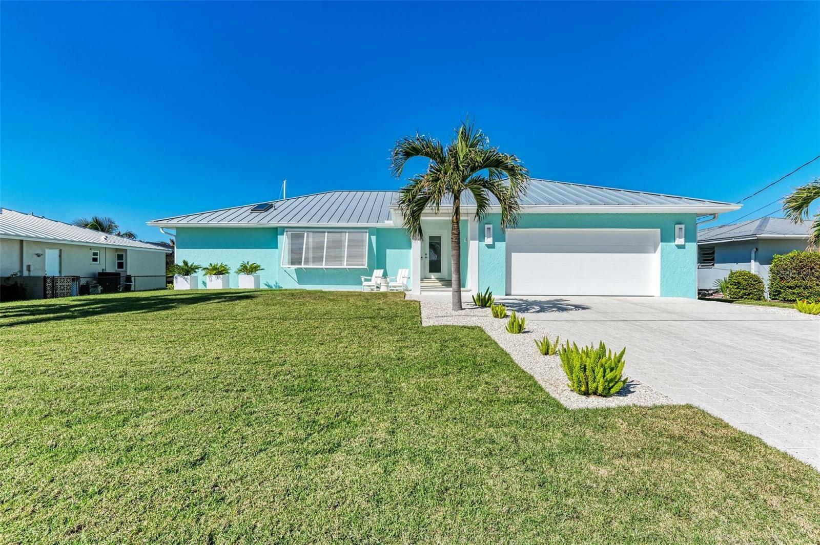 Property Photo:  2436 Rosa Lane  FL 33950 