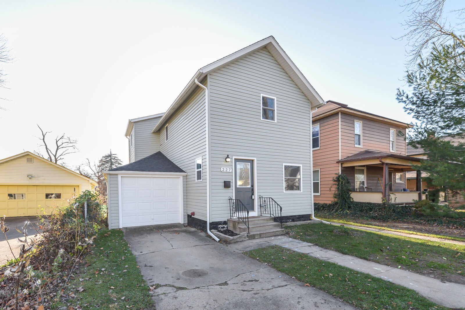 Property Photo: 227 1st Street MI 48160