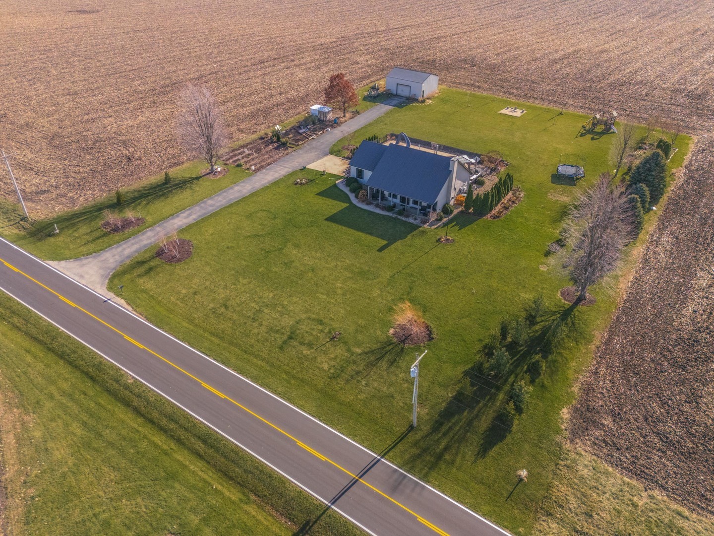 Property Photo:  907 E Ziebarth Road  IL 61761 