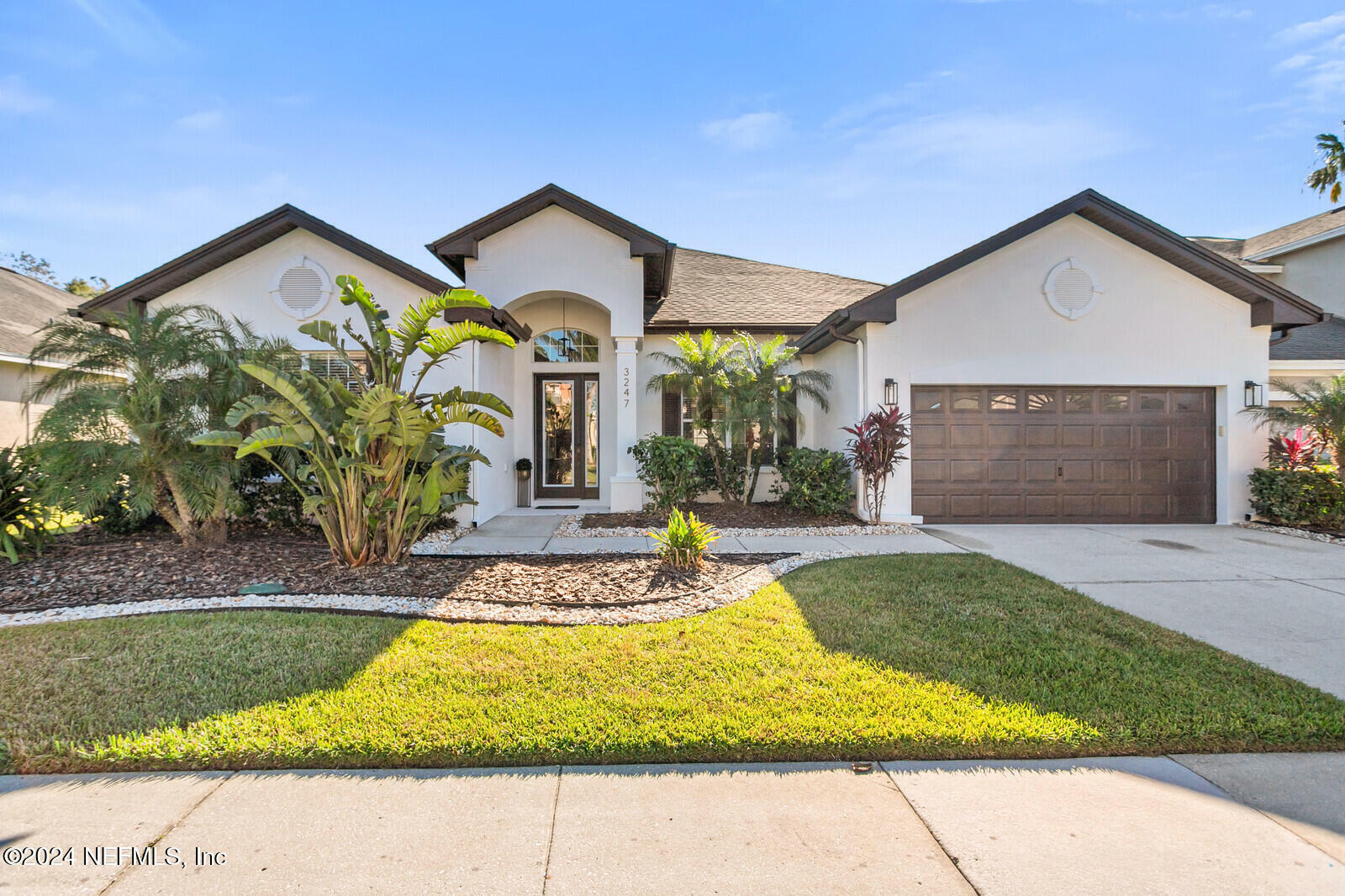 Property Photo:  3247 Grassglen Place  FL 33544 