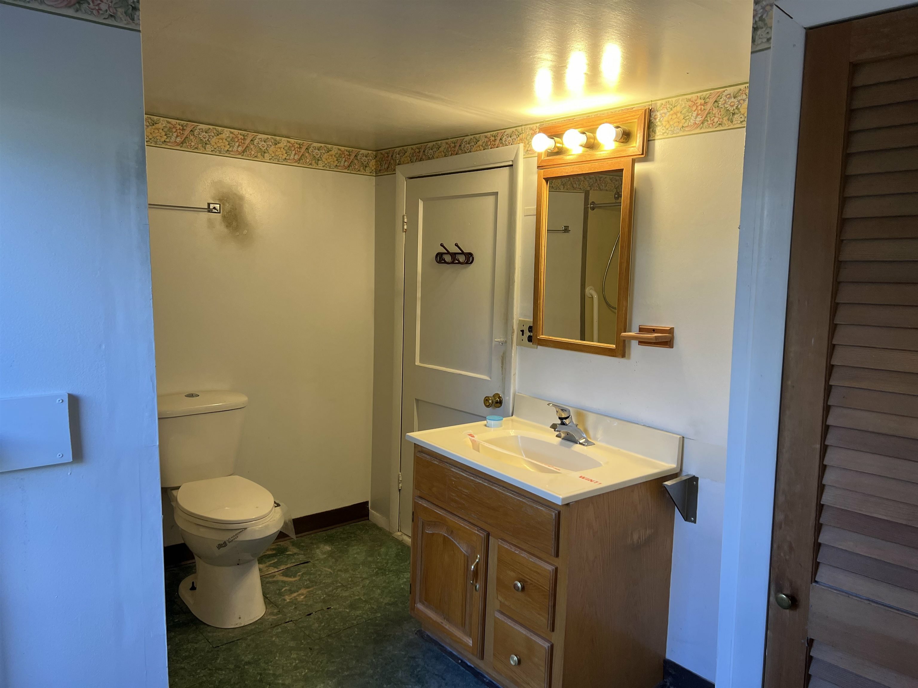 Property Photo:  56 Cedar Street  VT 05478 