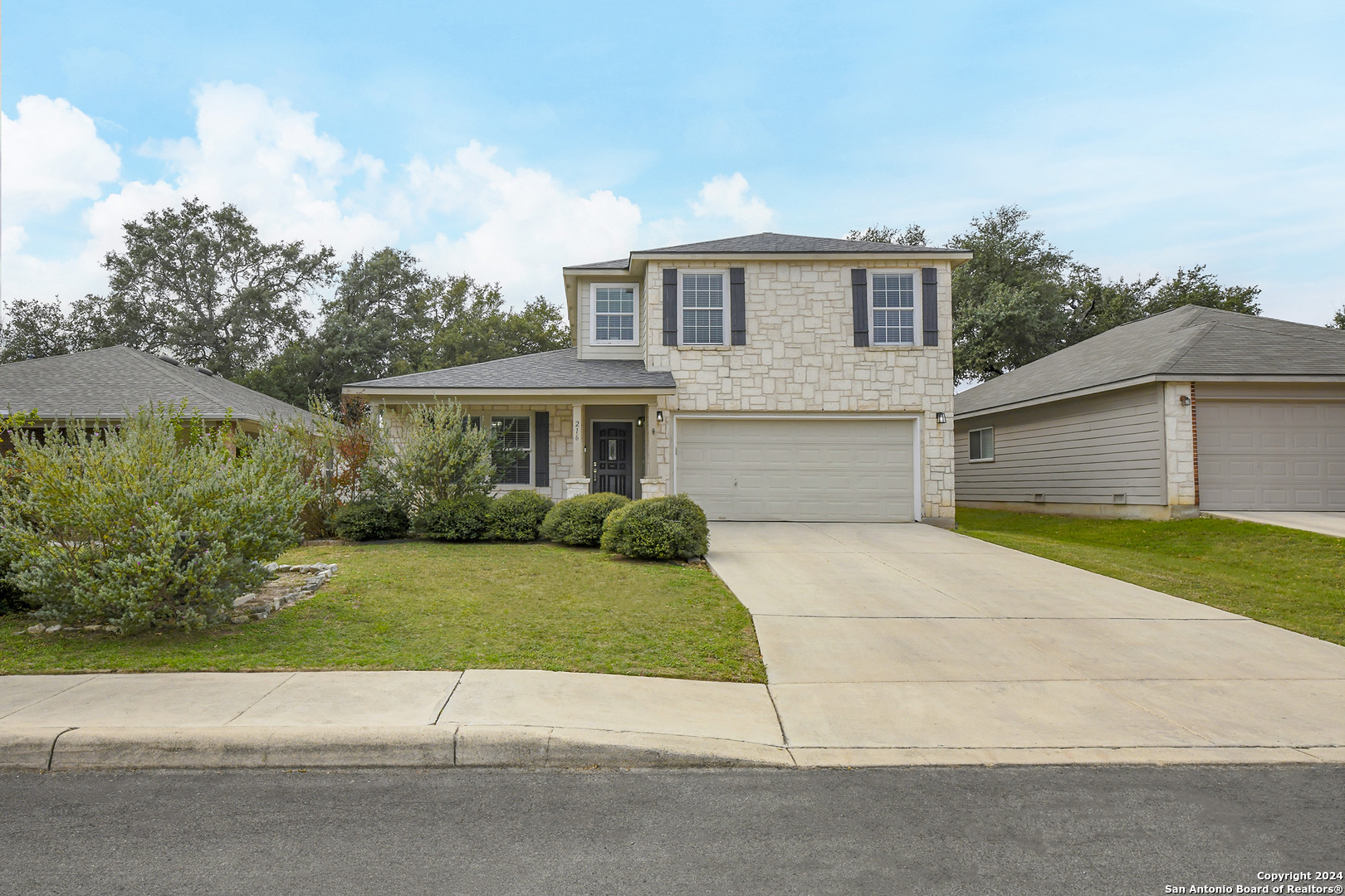 Property Photo:  216 Katie Ct  TX 78006 