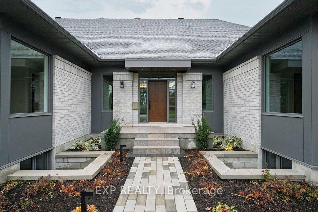 Property Photo: 26 Clovelly Road W ON K1J 6M2