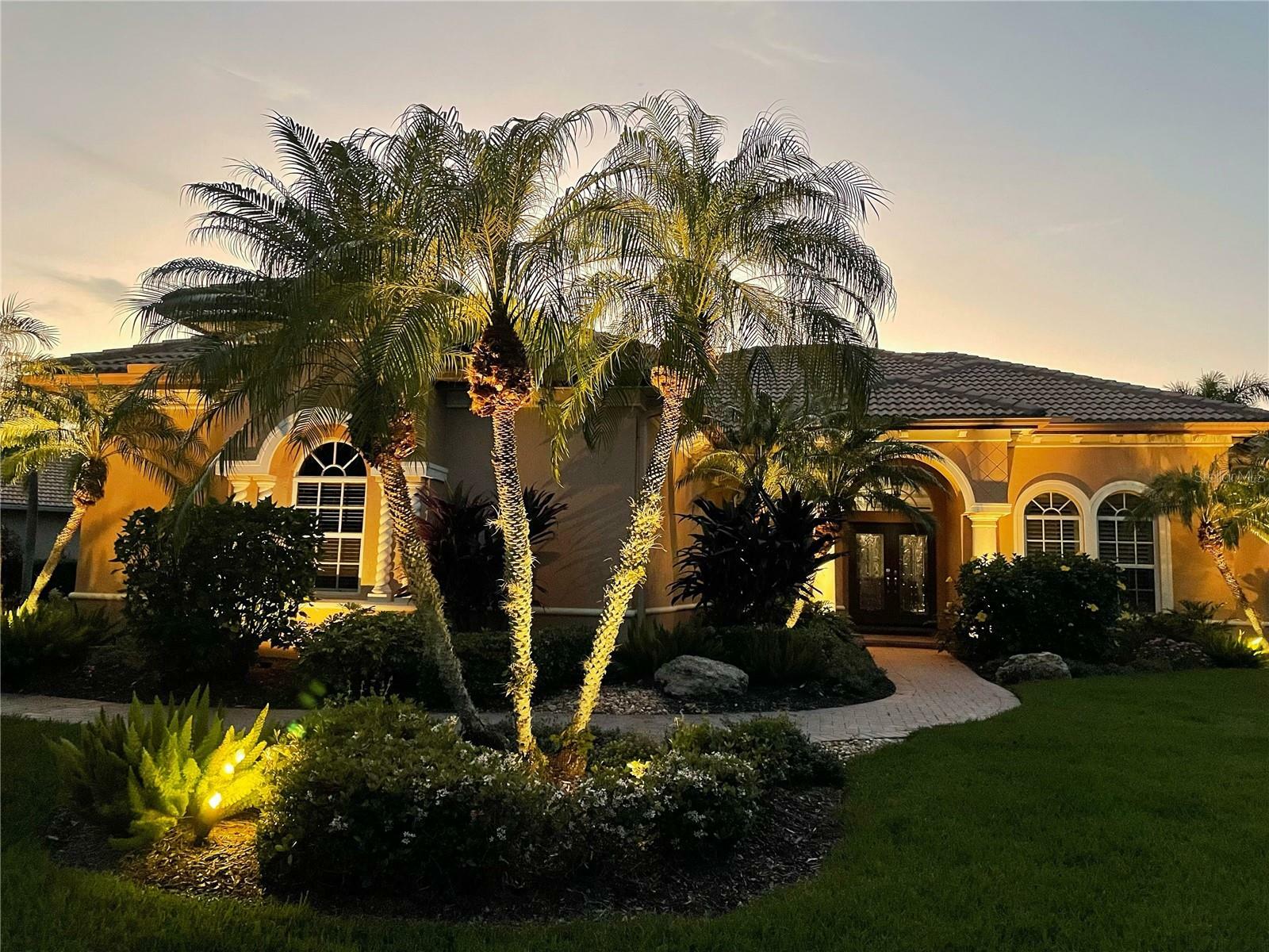 Property Photo: 11439 Savannah Lakes Drive FL 34219