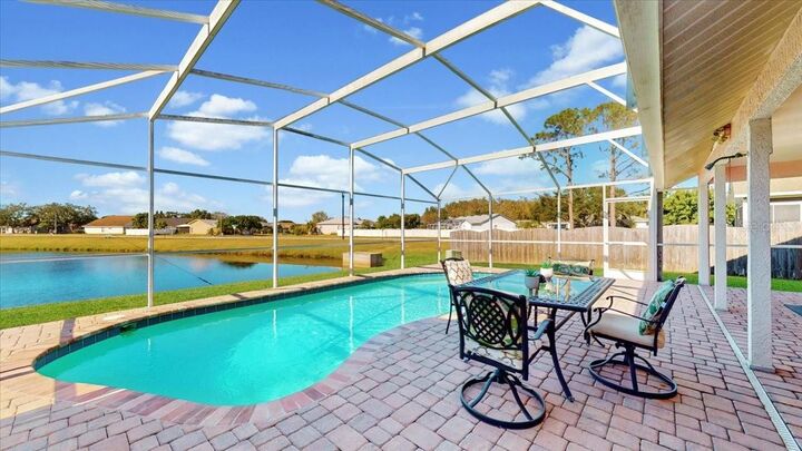 Property Photo: 2708 Erwin Court FL 34743