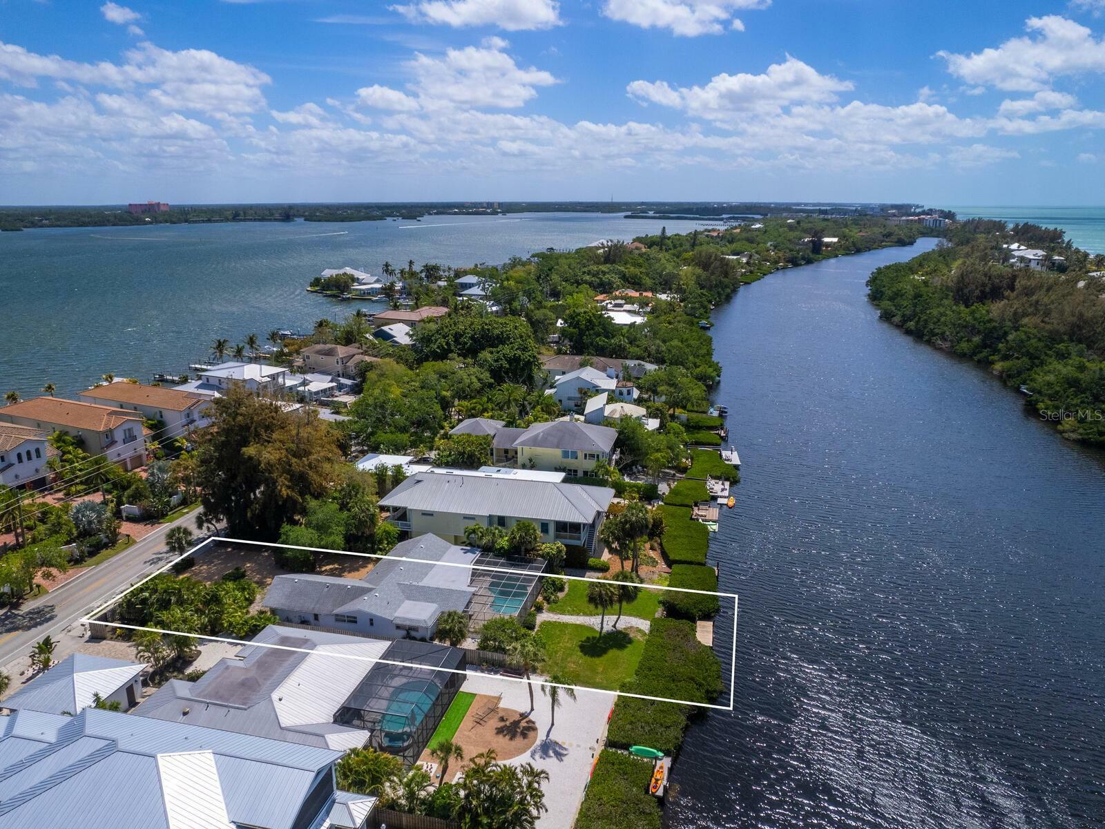 Property Photo:  7916 Midnight Pass Road  FL 34242 