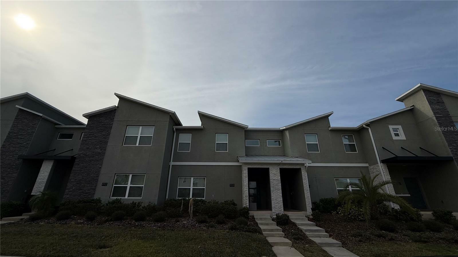 Property Photo:  988 Leader Street  FL 33896 