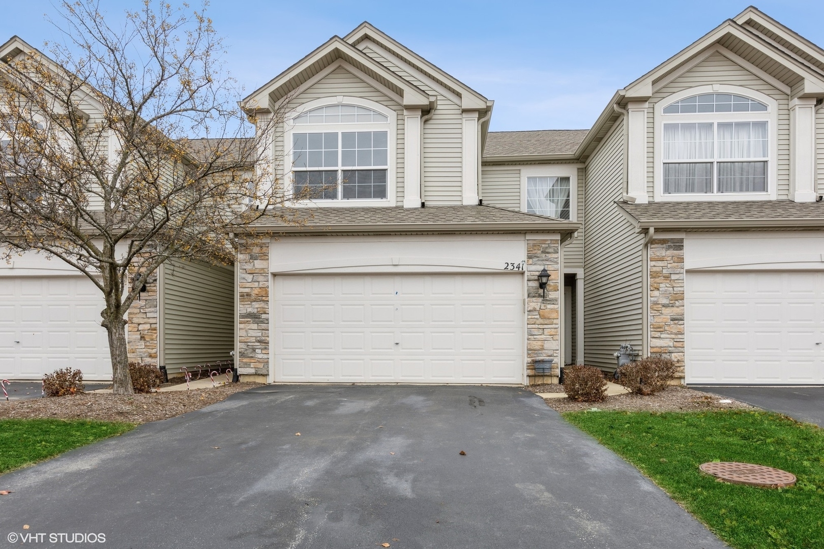 2341 Summerlin Drive  Aurora IL 60503 photo