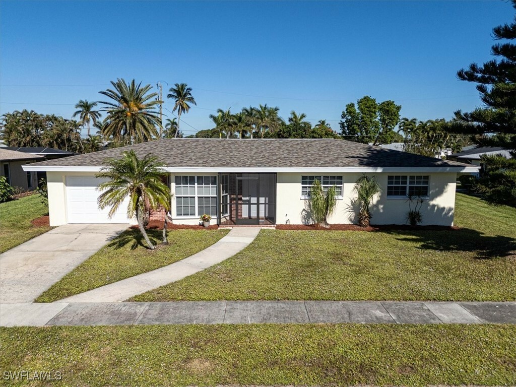 Property Photo: 1710 Lakeview Terrace FL 33903