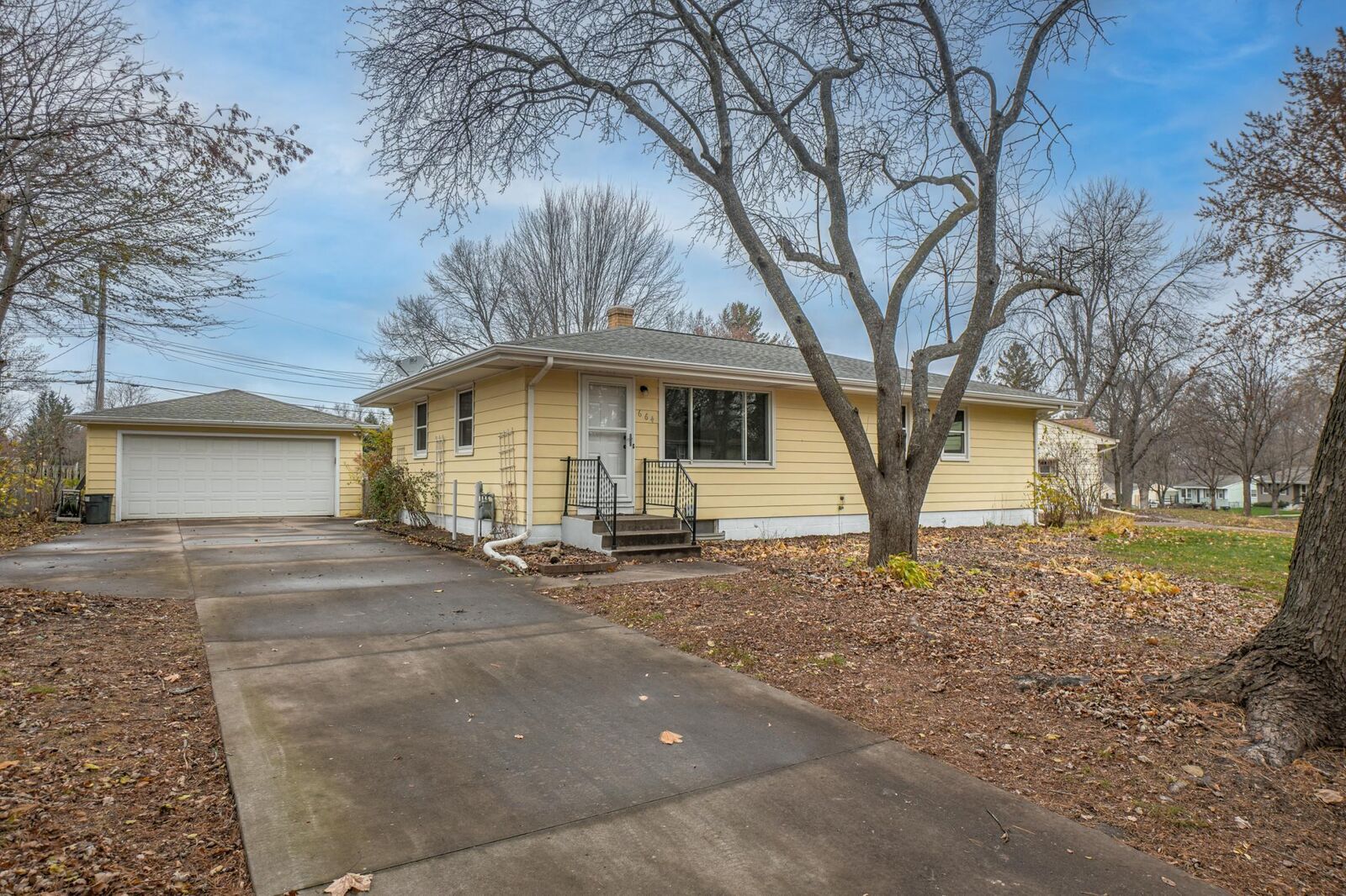 Property Photo: 664 Esther Lane MN 55125