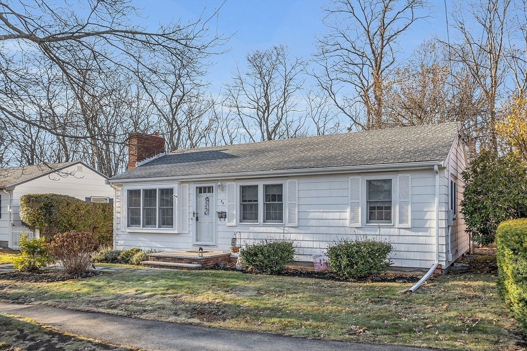 Property Photo:  84 Spring View Drive  MA 01904 