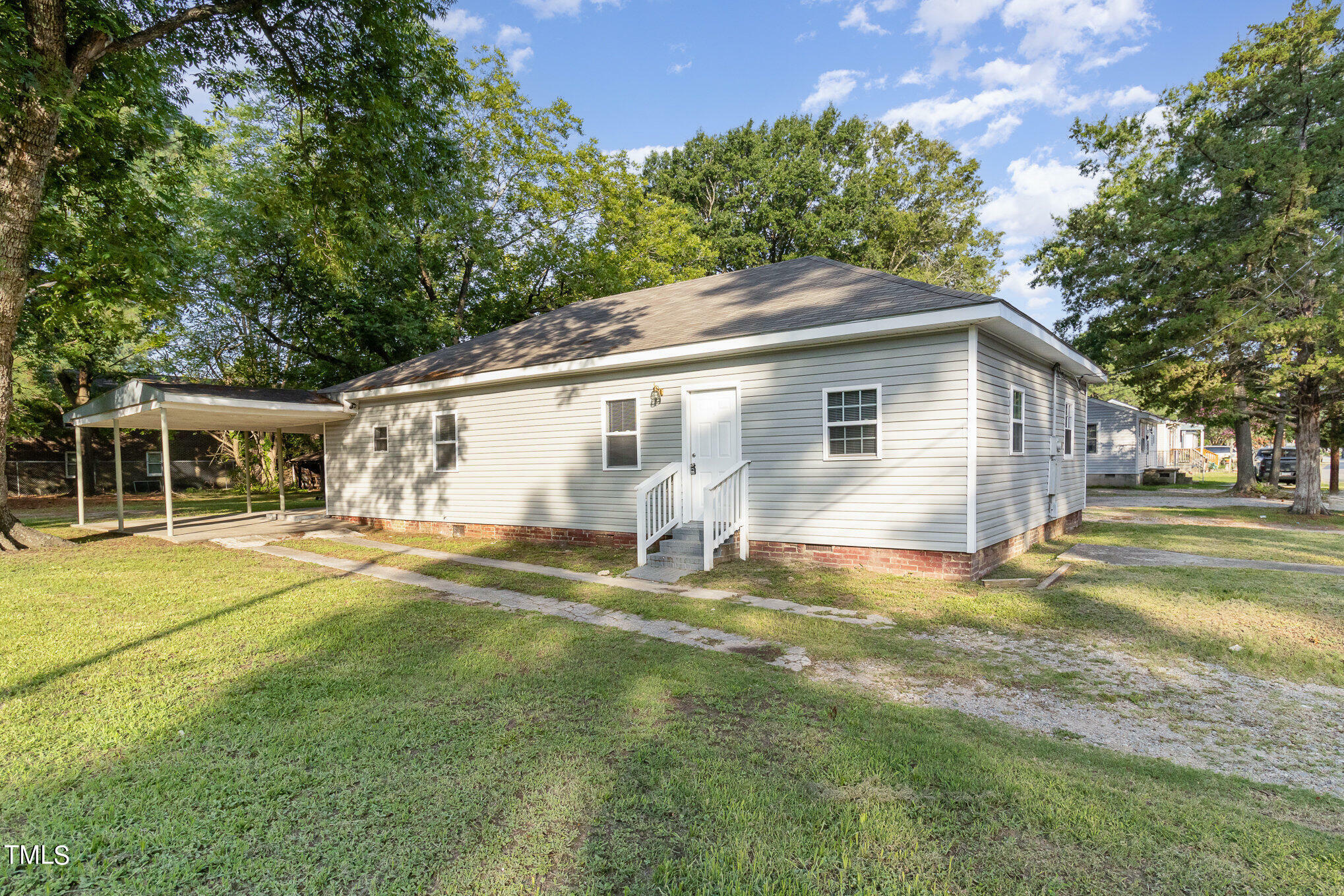 Property Photo:  505 Arrington Avenue  NC 27803 