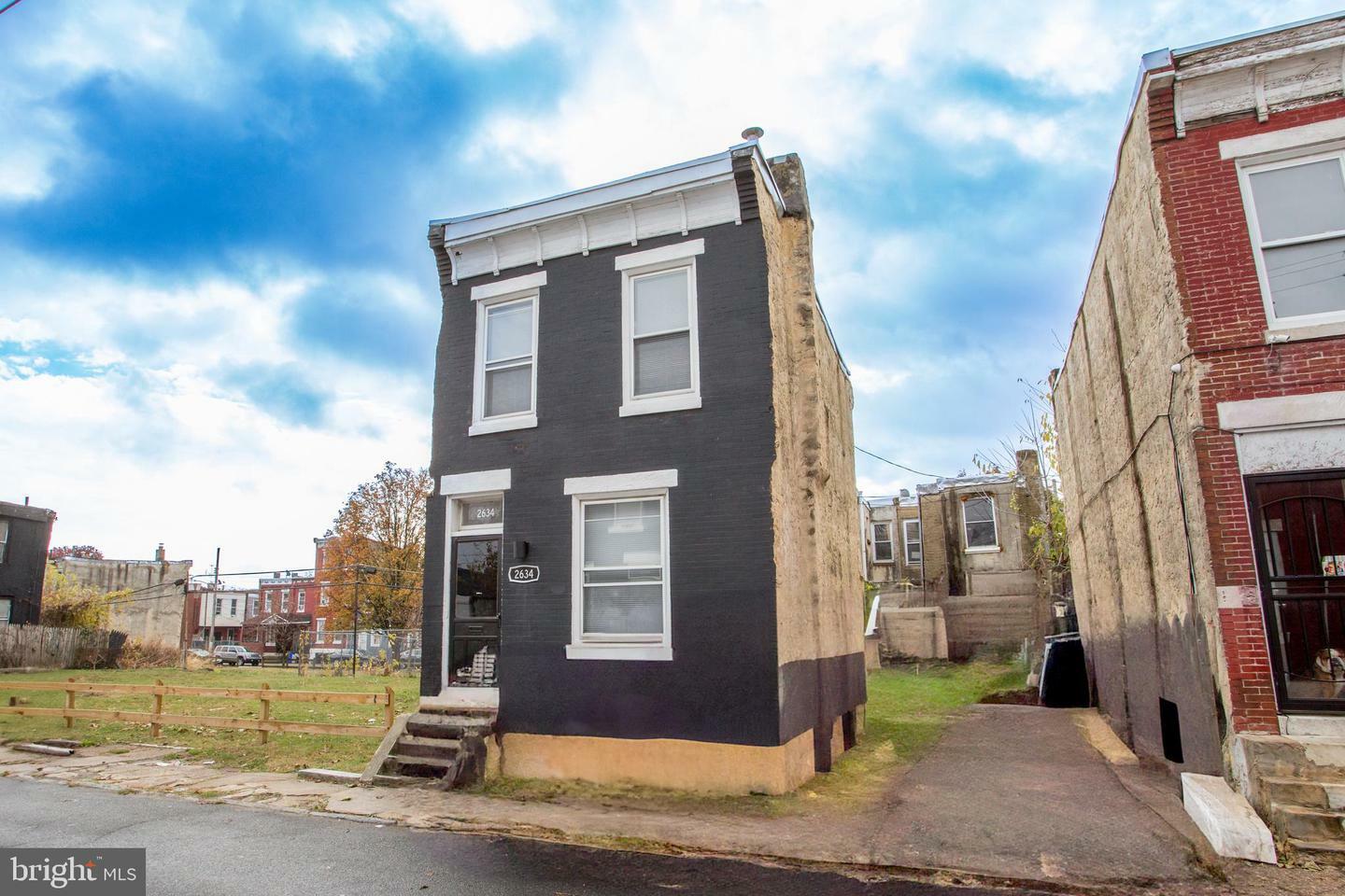 Property Photo:  2634 W Arizona Street  PA 19132 