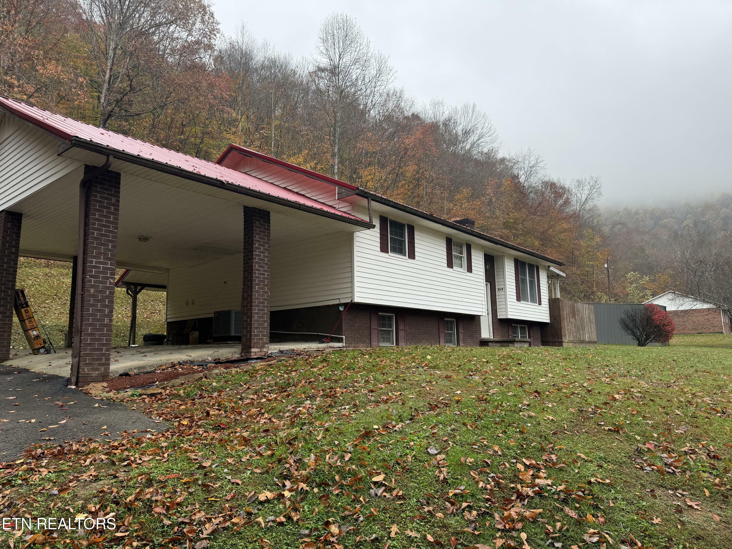 Property Photo:  215 Creech Hollow Spur  KY 40977 