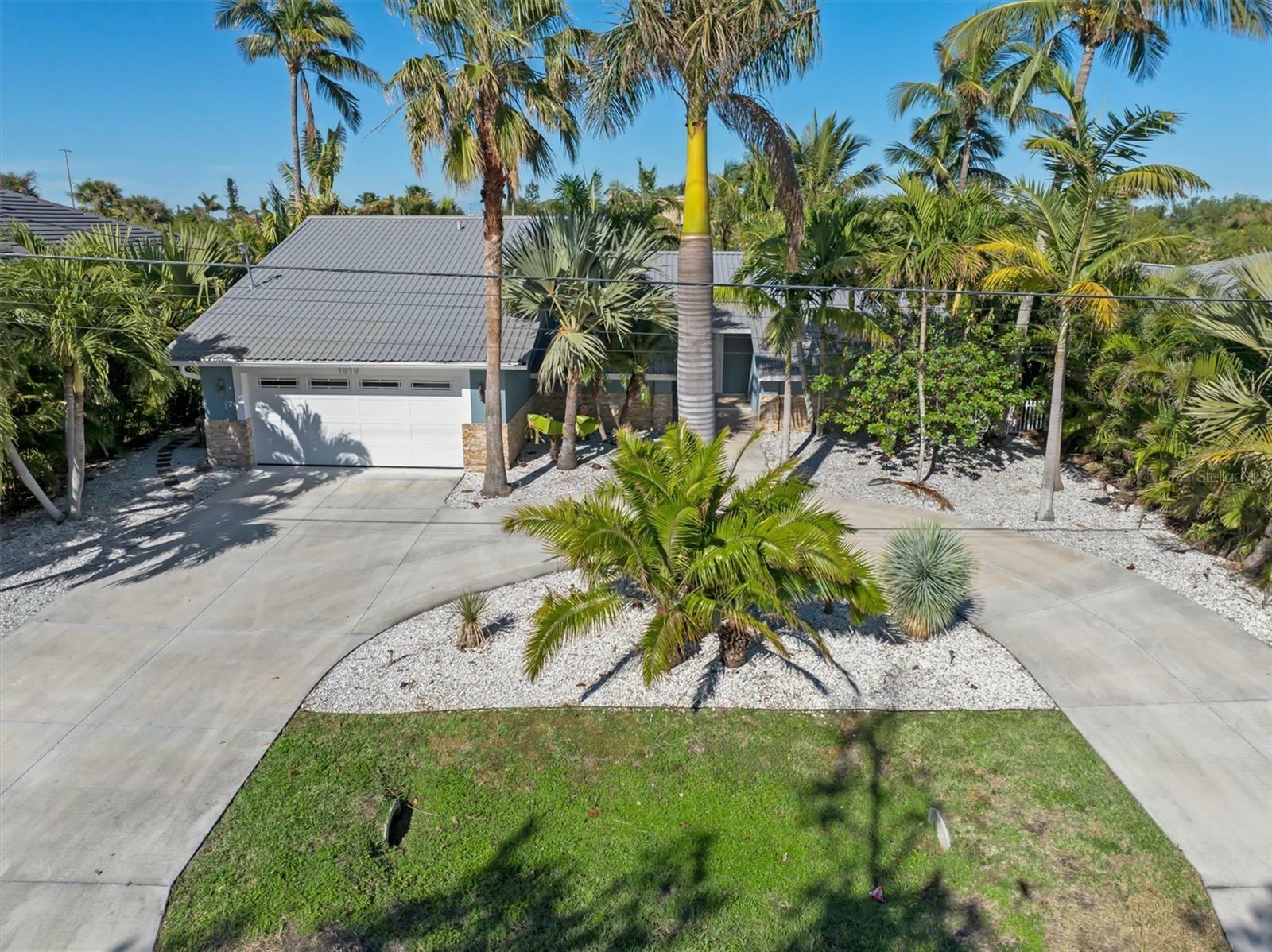 Property Photo: 1919 Everest Parkway FL 33904