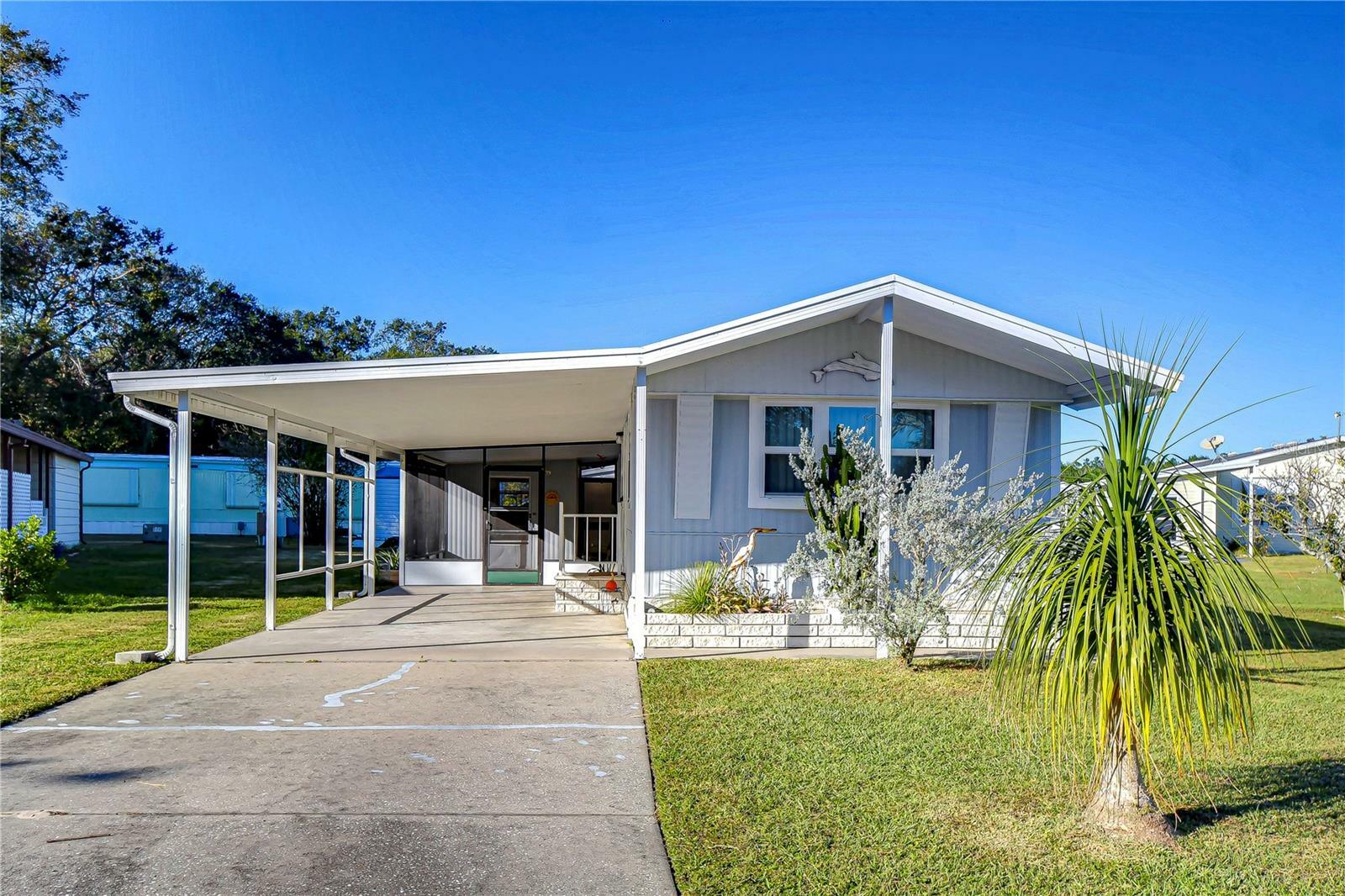 Property Photo: 39401 Sycamore Lane FL 33542