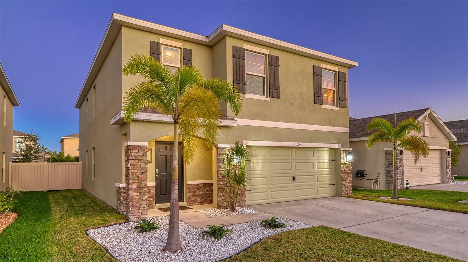 Property Photo:  3809 Golden Oriole Parkway  FL 34232 