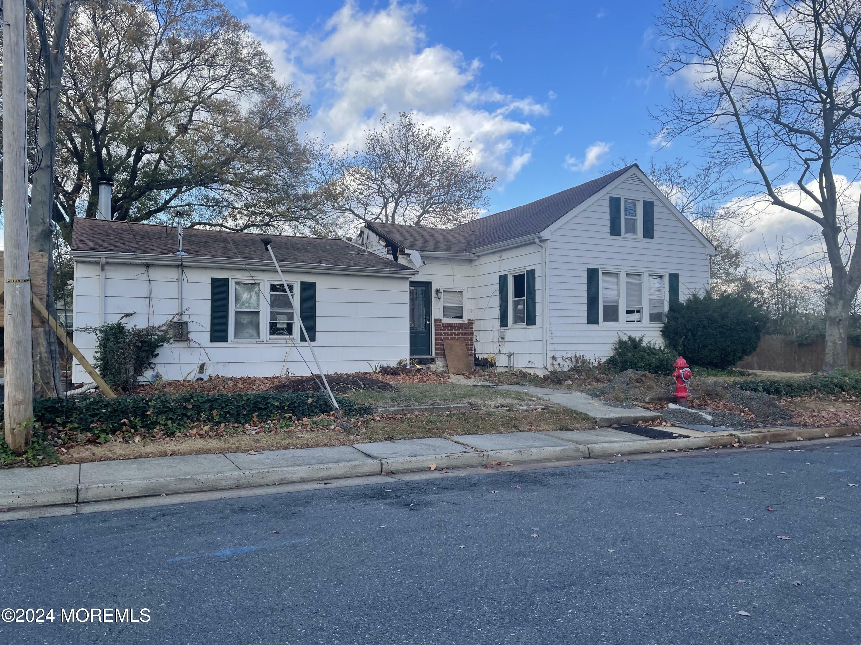 Property Photo:  427 Central Avenue  NJ 07735 