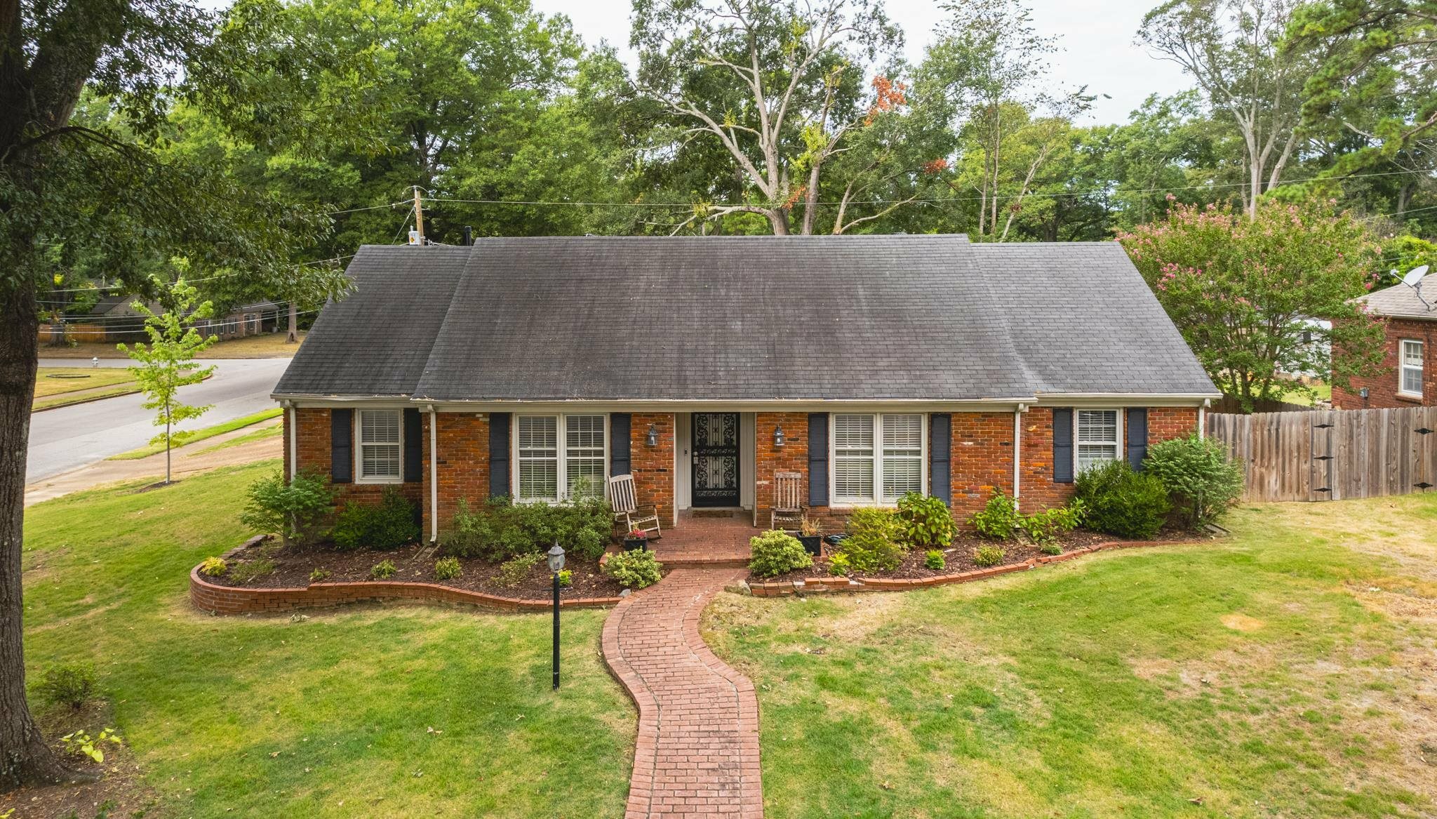 Property Photo: 369 Shady Pines St TN 38120