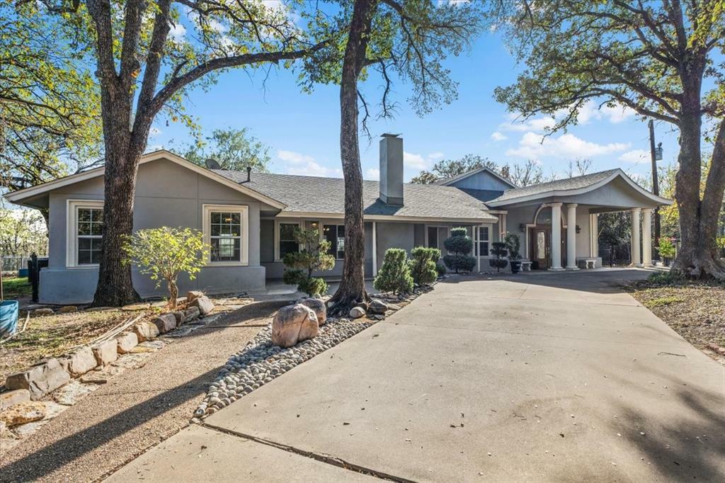 Photo de la propriété: 8248 Meadowbrook Drive TX 76120