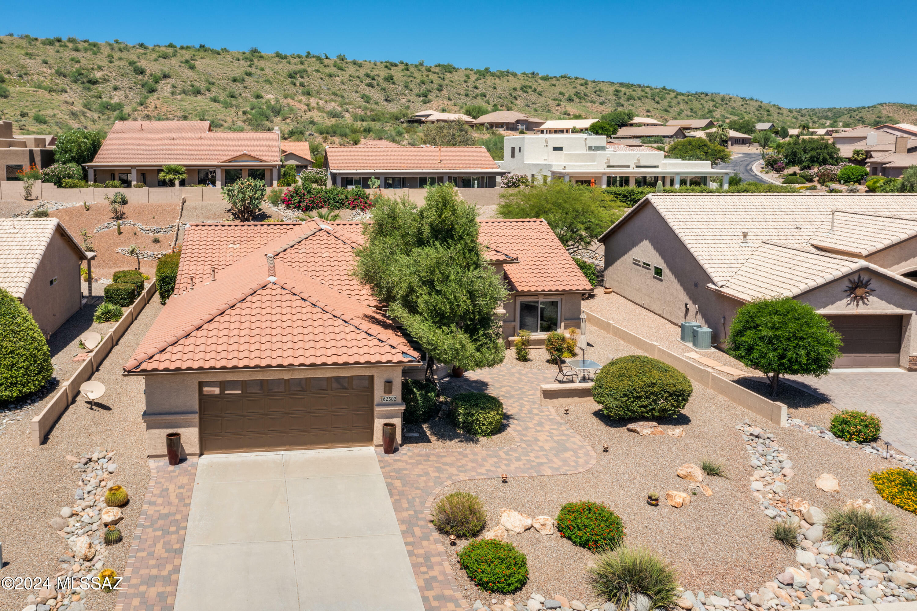 Property Photo:  62302 E Iron Crest Drive  AZ 85739 