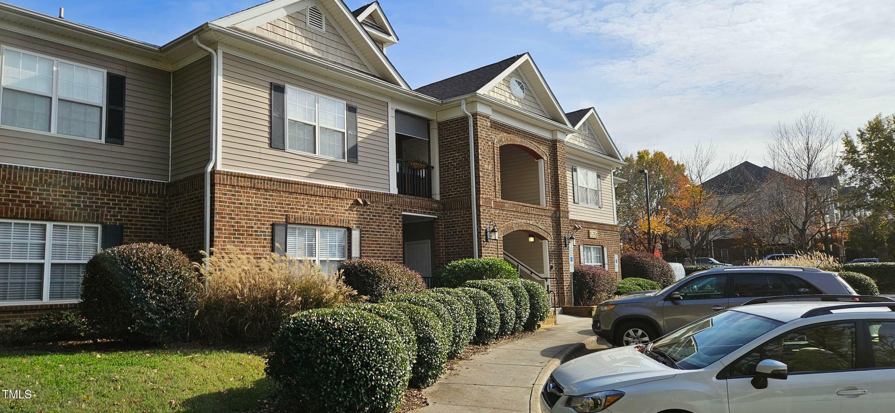 Property Photo: 2631 Oldgate Drive 101 NC 27604