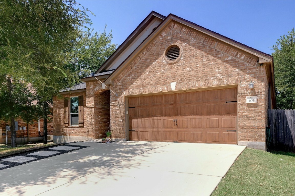 Property Photo:  306 White Willow Drive  TX 78666 