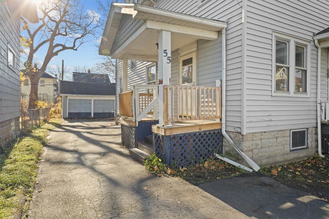 Property Photo:  55 Hillendale Street  NY 14619 