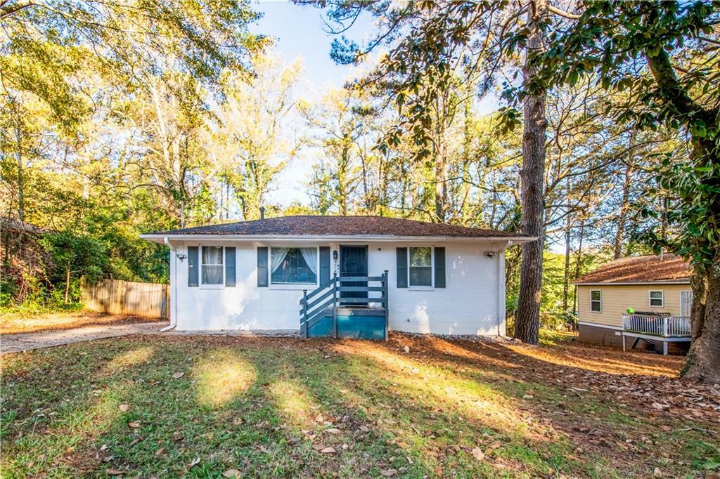 Property Photo:  3182 Latona Drive SW  GA 30354 