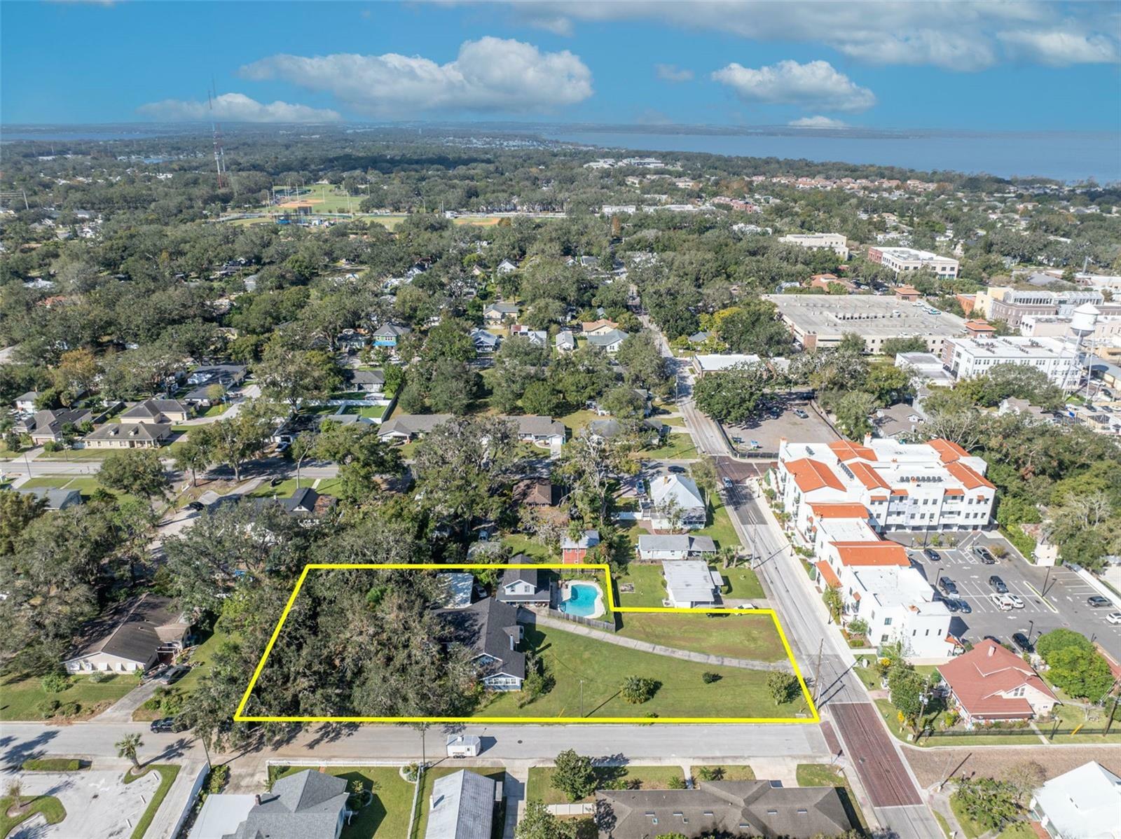 214 S Woodland Street  Winter Garden FL 34787 photo