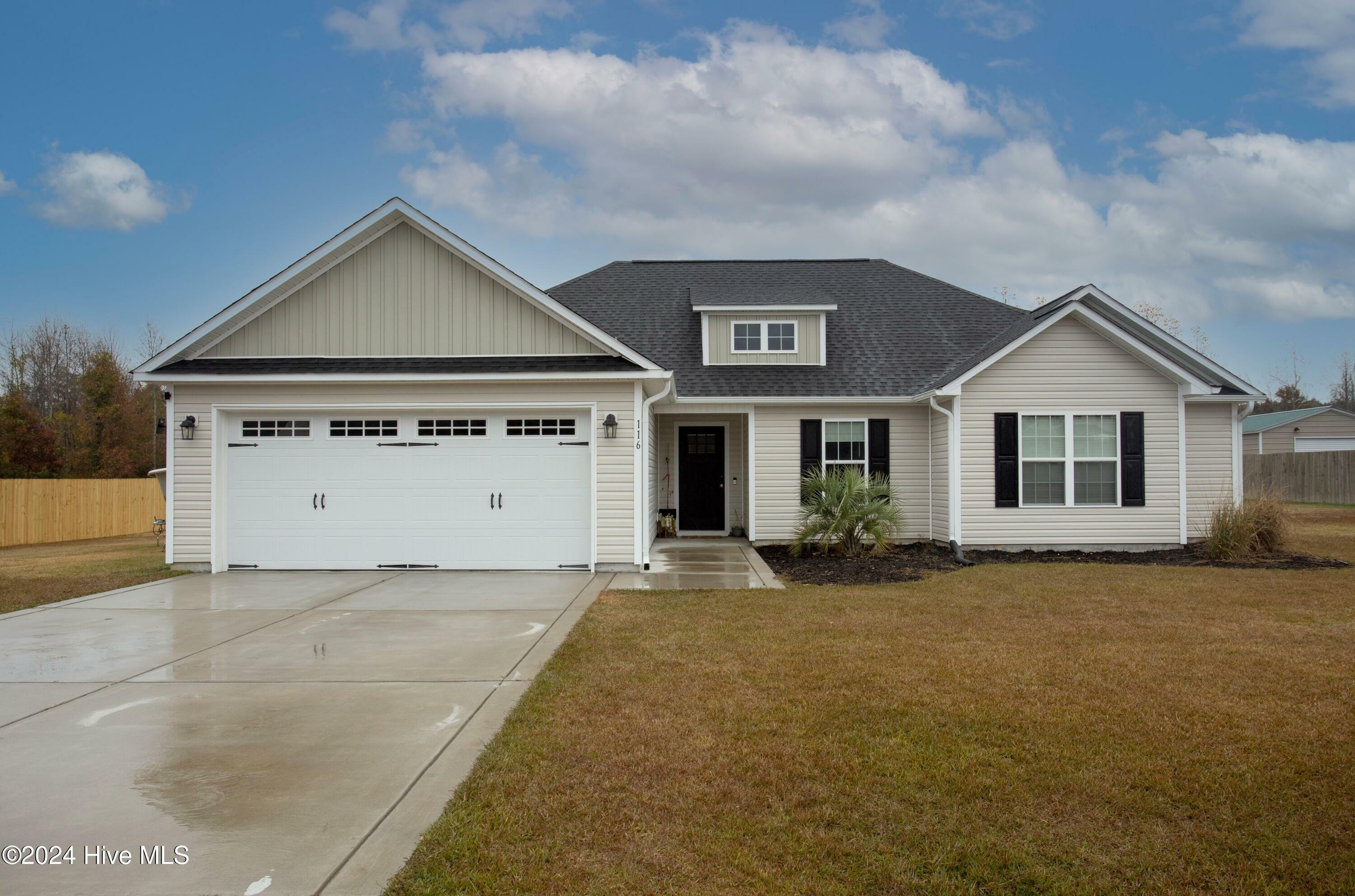Property Photo: 116 Village Creek Drive NC 28555