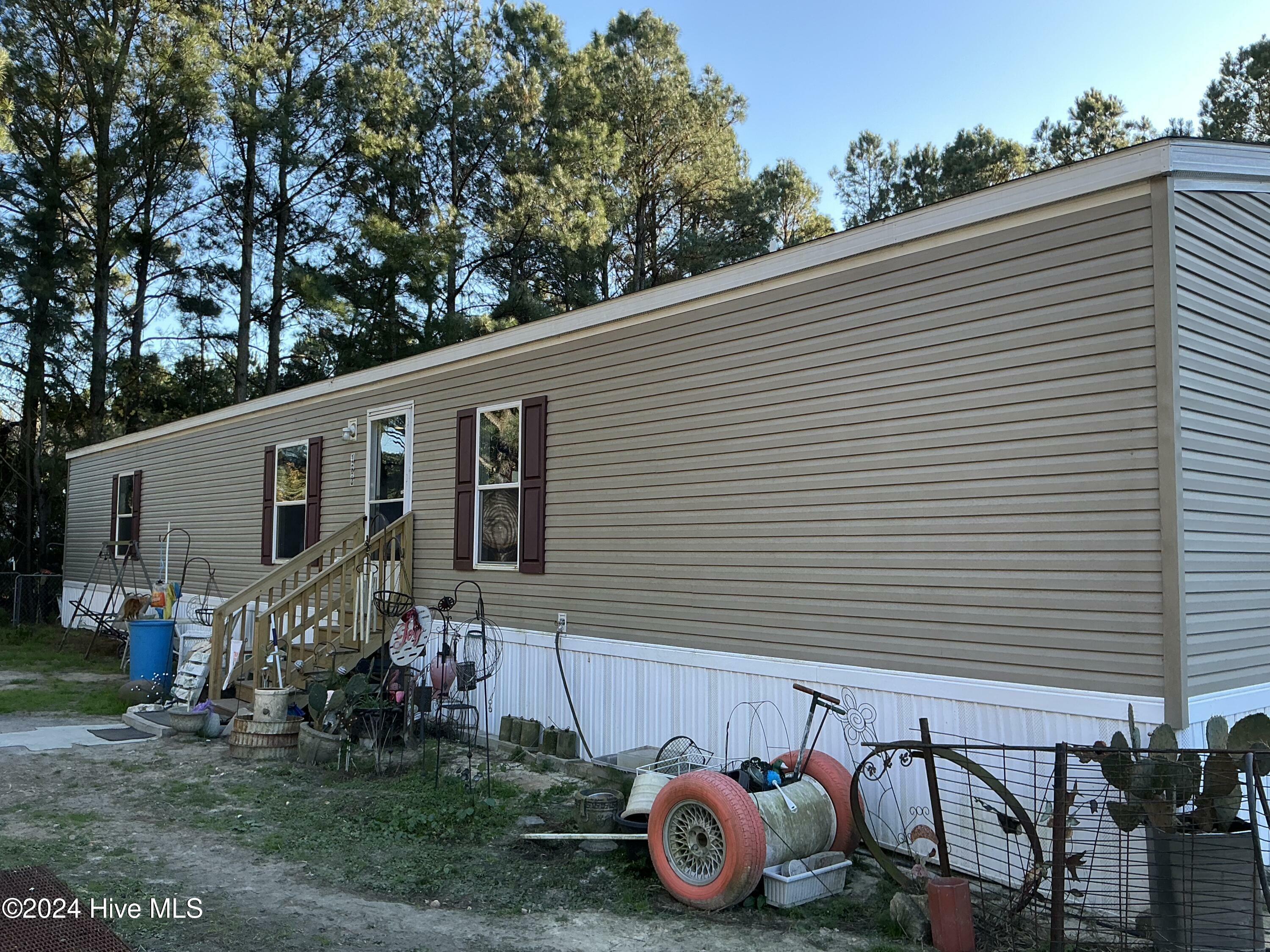 188 Johnny Whaley Road  Beulaville NC 28518 photo