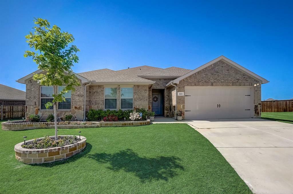 Property Photo:  315 Duke Court  TX 75189 