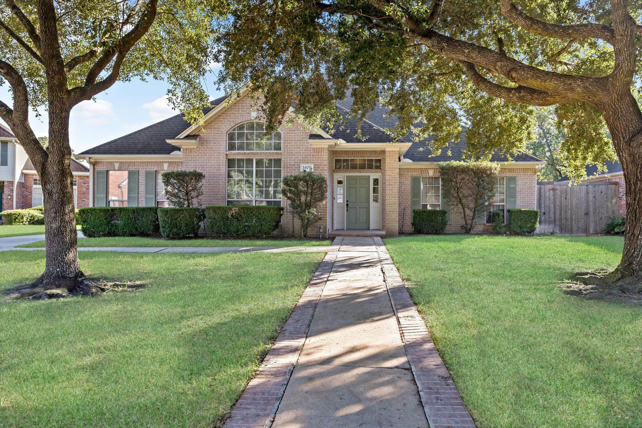 3470 Briar Way Dr.  Beaumont TX 77706-7300 photo