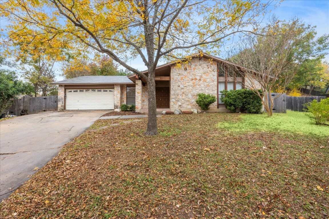 Property Photo:  2305 Matterhorn Lane  TX 78704 