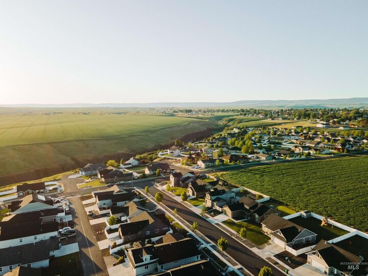 Property Photo:  3215 Hidden Valley Loop  ID 83501 