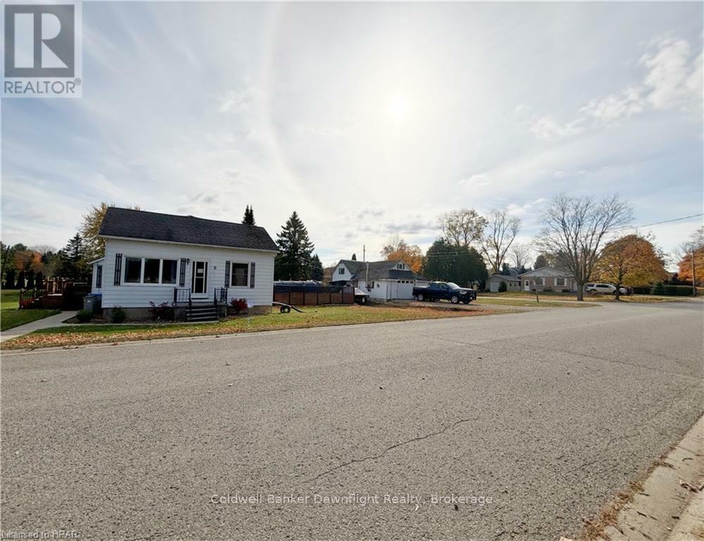 9 William Street  Huron East (Egmondville) ON N0K 1G0 photo