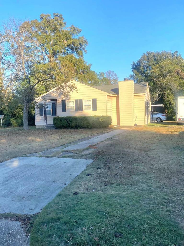 Property Photo:  310 Valencia Drive  GA 31705 