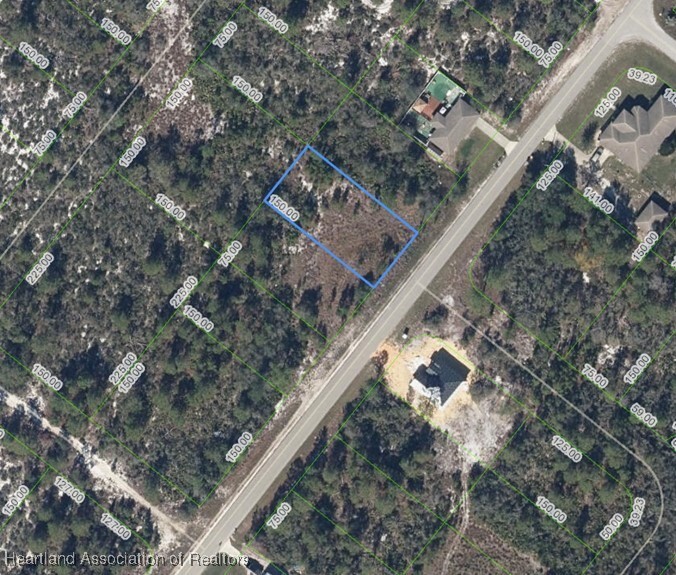 Property Photo: 1054 Rebel Avenue FL 33852