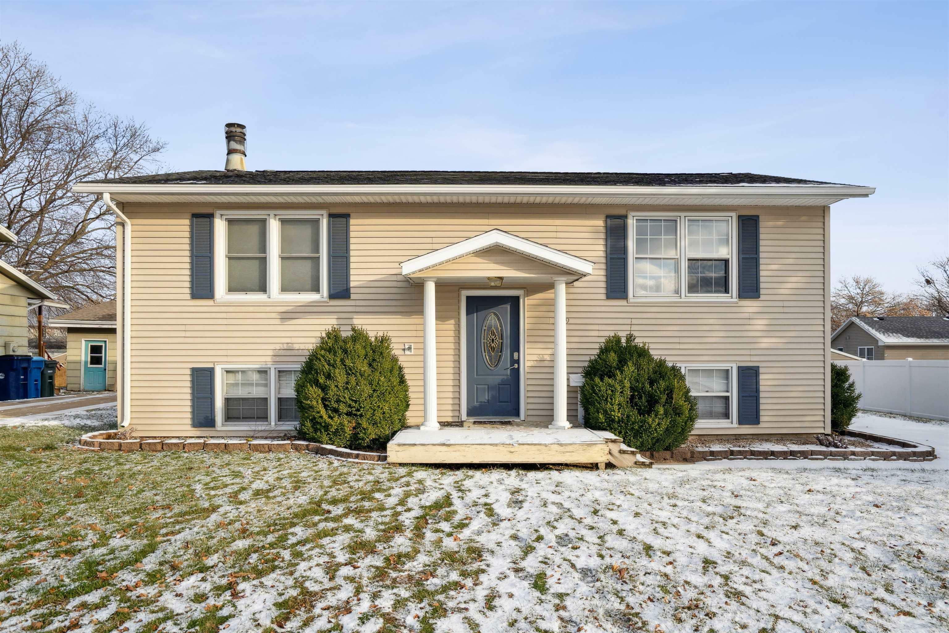 Property Photo:  1309 Fleur Drive  IA 50701 